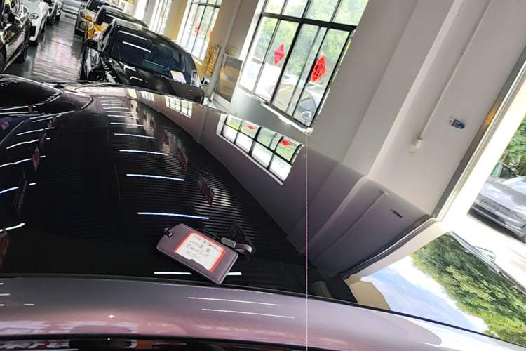 Used Xiaomi Auto SU7 2024 Four-Wheel Drive Ultra-Long Range Advanced Intelligent Driving Max Edition Roof