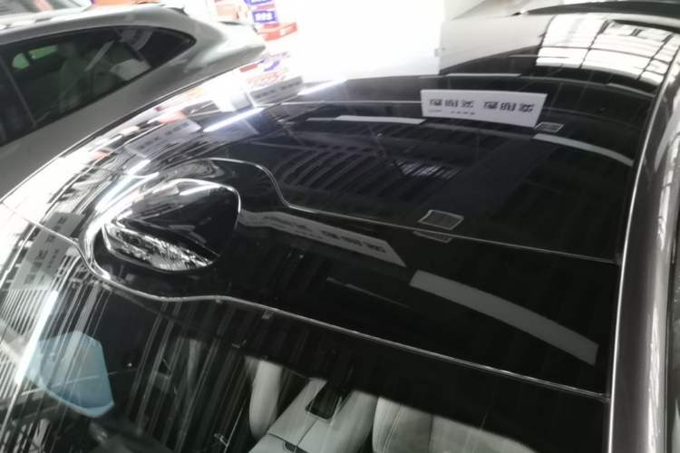 Used Xiaomi Auto SU7 2024 Four-Wheel Drive Ultra-Long Range Advanced Intelligent Driving Max Edition Roof