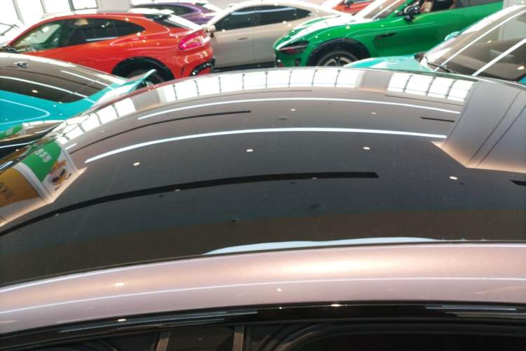 Used Xiaomi Auto SU7 2024 Four-Wheel Drive Ultra-Long Range Advanced Intelligent Driving Max Edition Roof