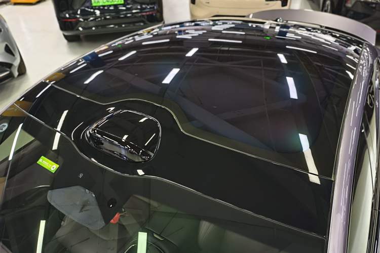 Used Xiaomi Auto SU7 2024 Four-Wheel Drive Ultra-Long Range Advanced Intelligent Driving Max Edition Roof