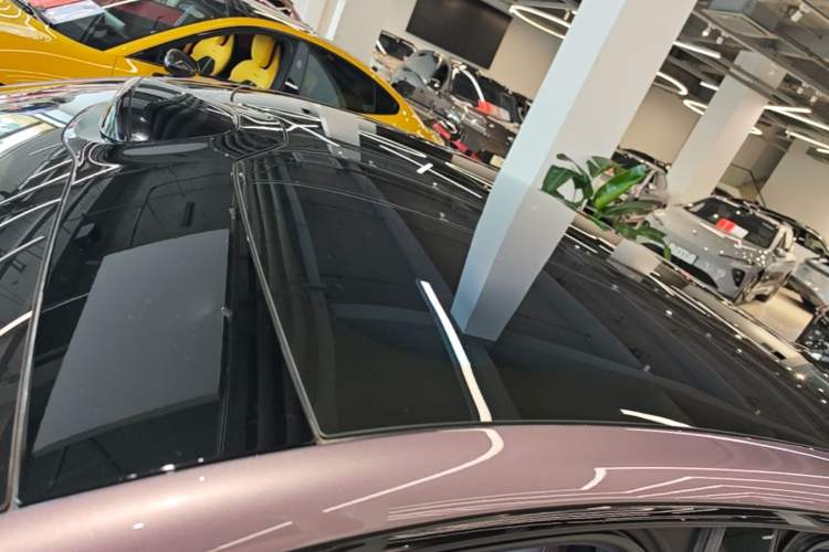 Used Xiaomi Auto SU7 2024 Four-Wheel Drive Ultra-Long Range Advanced Intelligent Driving Max Edition Roof