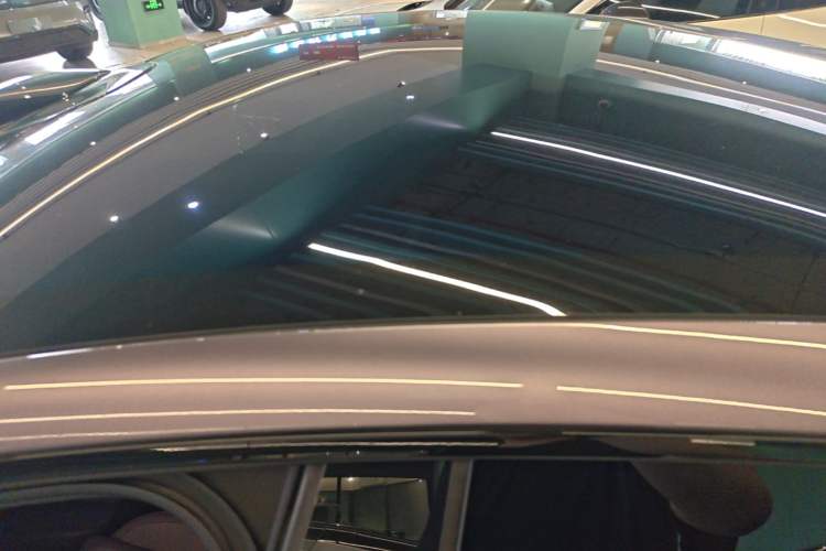 Used Xiaomi Auto SU7 2024 Rear-Drive Ultra-Long Range Advanced Pro-Level Intelligent Driving Version Roof