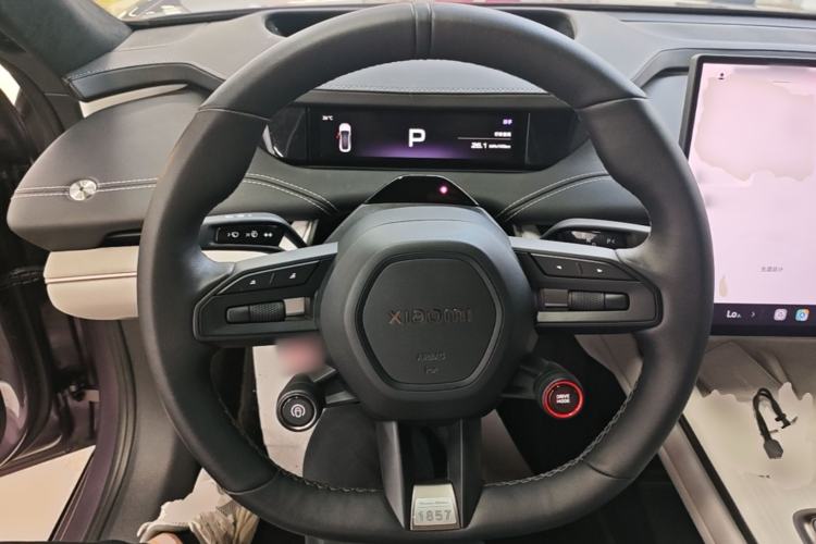 Used Xiaomi Auto SU7 2024 Four-Wheel Drive Ultra-Long Range Advanced Intelligent Driving Max Edition Steering Wheel