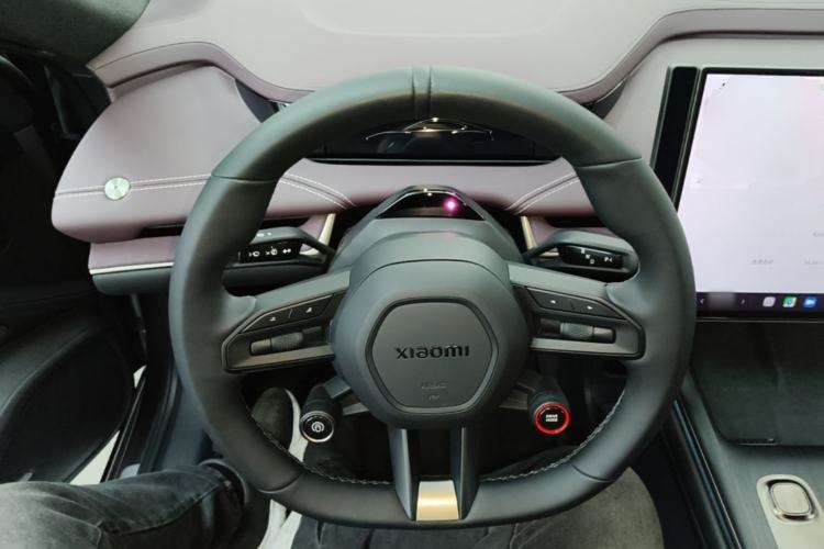 Used Xiaomi Auto SU7 2024 Rear-Drive Long-Range Intelligent Driving Version Steering Wheel