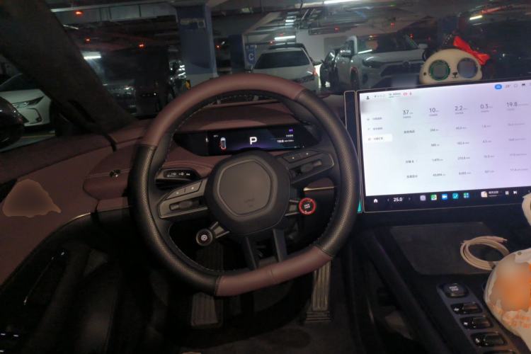 Used Xiaomi Auto SU7 2024 Four-Wheel Drive Ultra-Long Range Advanced Intelligent Driving Max Edition Steering Wheel