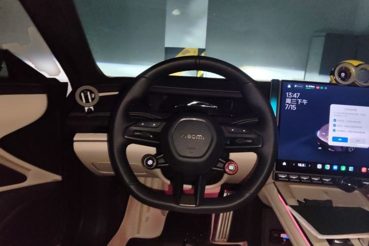 Used Xiaomi Auto SU7 2024 Four-Wheel Drive Ultra-Long Range Advanced Intelligent Driving Max Edition Steering Wheel
