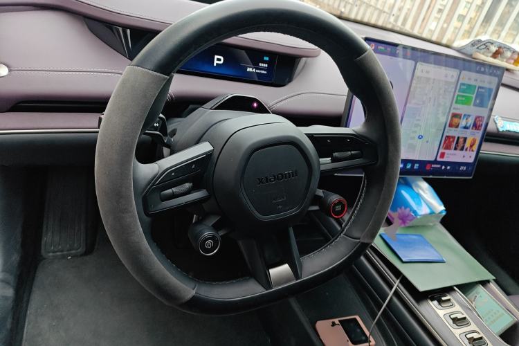 Used Xiaomi Auto SU7 2024 Four-Wheel Drive Ultra-Long Range Advanced Intelligent Driving Max Edition Steering Wheel