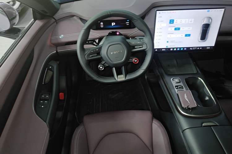 Used Xiaomi Auto SU7 2024 Rear-Drive Ultra-Long Range Advanced Pro-Level Intelligent Driving Version Steering Wheel