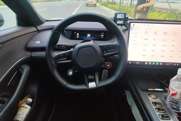 Used Xiaomi Auto SU7 2024 Four-Wheel Drive Ultra-Long Range Advanced Intelligent Driving Max Edition Steering Wheel