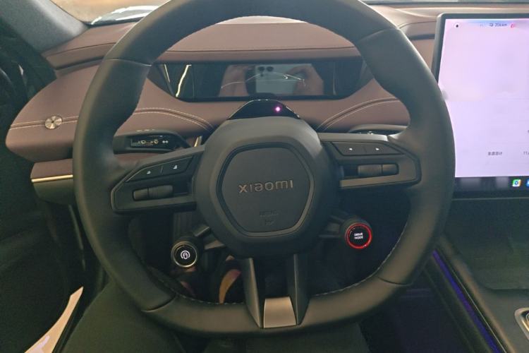 Used Xiaomi Auto SU7 2024 Rear-Drive Ultra-Long Range Advanced Pro-Level Intelligent Driving Version Steering Wheel