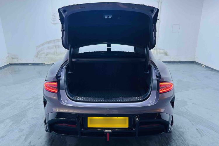 Used Xiaomi Auto SU7 2024 Four-Wheel Drive Ultra-Long Range Advanced Intelligent Driving Max Edition Trunk