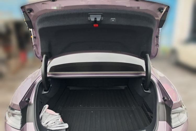 Used Xiaomi Auto SU7 2024 Four-Wheel Drive Ultra-Long Range Advanced Intelligent Driving Max Edition Trunk