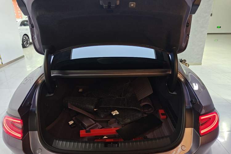 Used Xiaomi Auto SU7 2024 Rear-Drive Long-Range Intelligent Driving Version Trunk