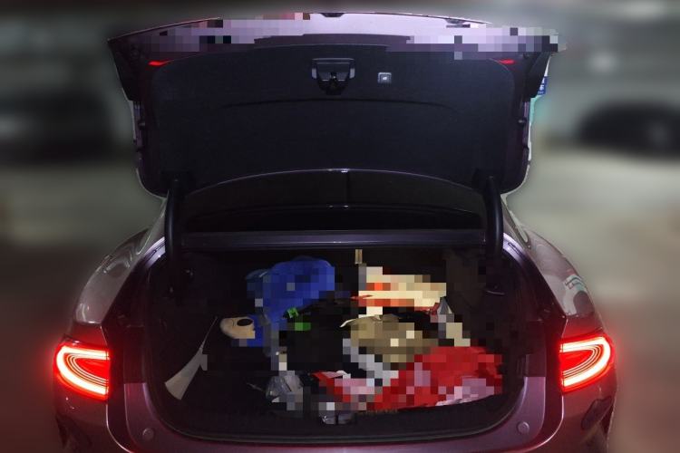 Used Xiaomi Auto SU7 2024 Four-Wheel-Drive Max Founder's Edition Trunk