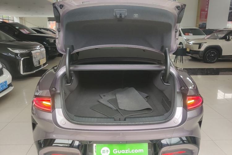 Used Xiaomi Auto SU7 2024 Rear-Drive Long-Range Intelligent Driving Version Trunk
