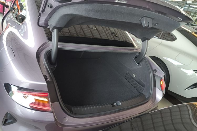 Used Xiaomi Auto SU7 2024 Rear-Drive Ultra-Long Range Advanced Pro-Level Intelligent Driving Version Trunk