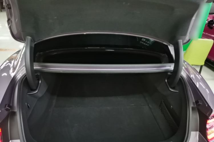 Used Xiaomi Auto SU7 2024 Four-Wheel Drive Ultra-Long Range Advanced Intelligent Driving Max Edition Trunk