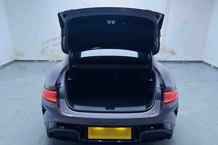 Used Xiaomi Auto SU7 2024 Four-Wheel Drive Ultra-Long Range Advanced Intelligent Driving Max Edition Trunk