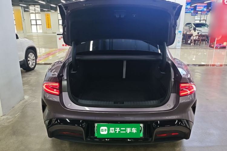 Used Xiaomi Auto SU7 2024 Four-Wheel Drive Ultra-Long Range Advanced Intelligent Driving Max Edition Trunk