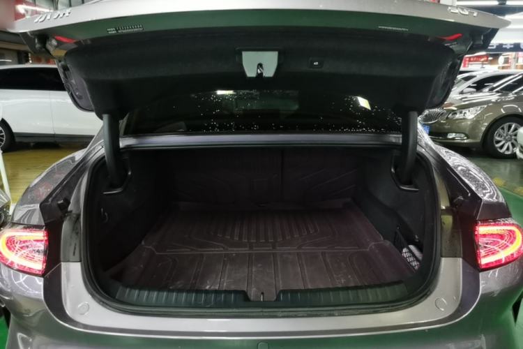 Used Xiaomi Auto SU7 2024 Rear-Drive Long-Range Intelligent Driving Version Trunk
