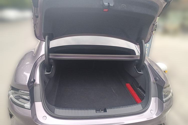 Used Xiaomi Auto SU7 2024 Rear-Drive Long-Range Intelligent Driving Version Trunk