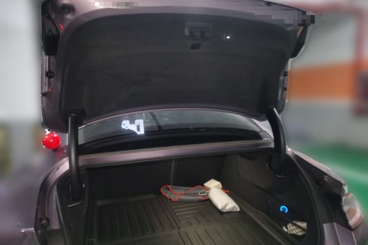 Used Xiaomi Auto SU7 2024 Rear-Drive Long-Range Intelligent Driving Version Trunk