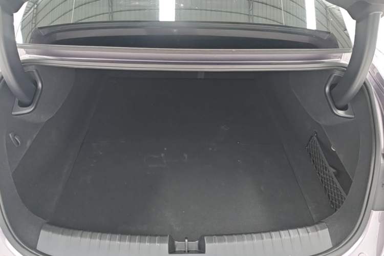 Used Xiaomi Auto SU7 2024 Rear-Drive Long-Range Intelligent Driving Version Trunk