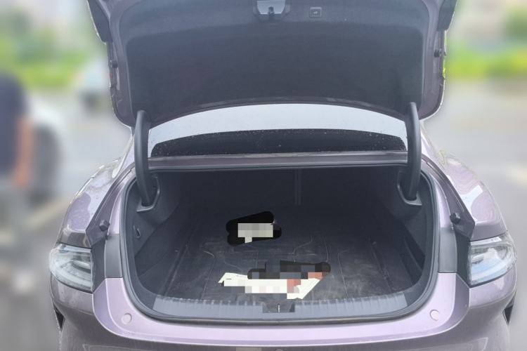 Used Xiaomi Auto SU7 2024 Four-Wheel Drive Ultra-Long Range Advanced Intelligent Driving Max Edition Trunk