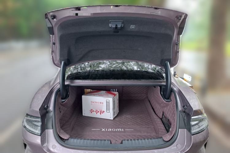Used Xiaomi Auto SU7 2024 Four-Wheel Drive Ultra-Long Range Advanced Intelligent Driving Max Edition Trunk