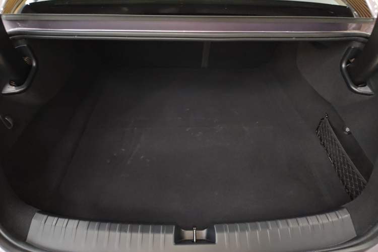 Used Xiaomi Auto SU7 2024 Rear-Drive Ultra-Long Range Advanced Pro-Level Intelligent Driving Version Trunk