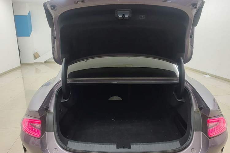 Used Xiaomi Auto SU7 2024 Rear-Drive Long-Range Intelligent Driving Version Trunk