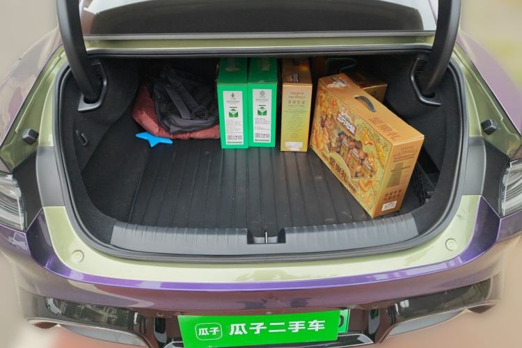 Used Xiaomi Auto SU7 2024 Four-Wheel Drive Ultra-Long Range Advanced Intelligent Driving Max Edition Trunk
