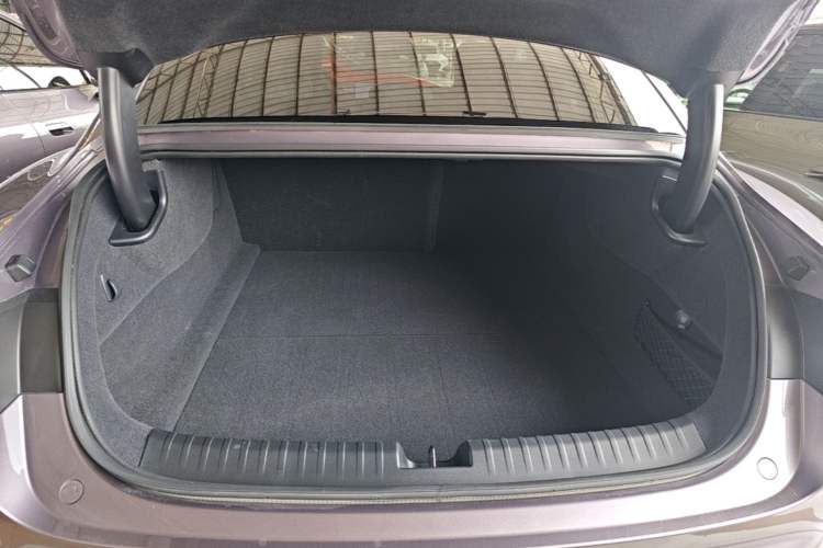 Used Xiaomi Auto SU7 2024 Rear-Drive Long-Range Intelligent Driving Version Trunk