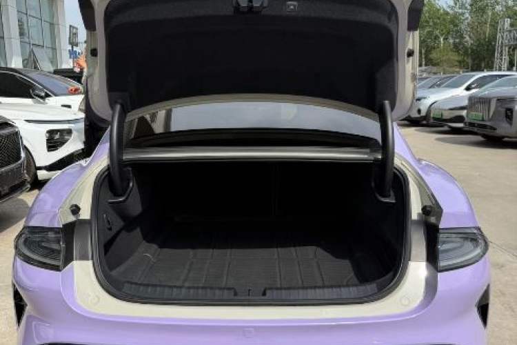 Used Xiaomi Auto SU7 2024 Rear-Drive Long-Range Intelligent Driving Version Trunk
