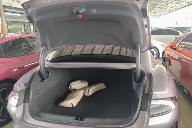 Used Xiaomi Auto SU7 2024 Rear-Drive Ultra-Long Range Advanced Pro-Level Intelligent Driving Version Trunk