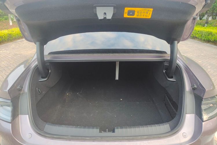 Used Xiaomi Auto SU7 2024 Rear-Drive Long-Range Intelligent Driving Version Trunk