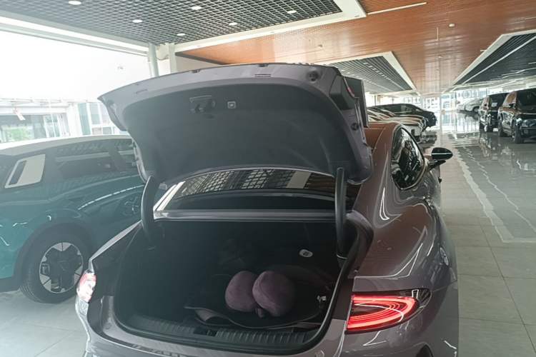 Used Xiaomi Auto SU7 2024 Rear-Drive Ultra-Long Range Advanced Pro-Level Intelligent Driving Version Trunk