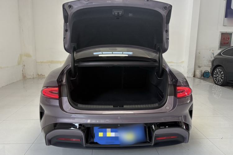 Used Xiaomi Auto SU7 2024 Rear-Drive Long-Range Intelligent Driving Version Trunk