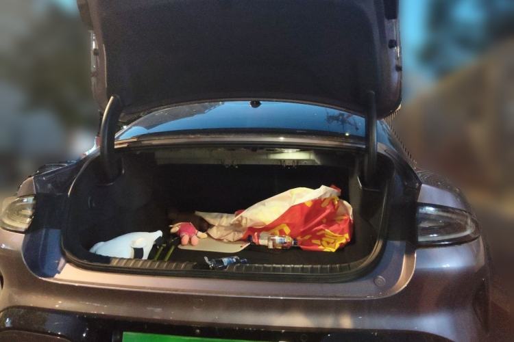 Used Xiaomi Auto SU7 2024 Rear-Drive Long-Range Intelligent Driving Version Trunk