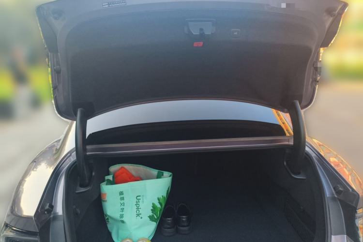 Used Xiaomi Auto SU7 2024 Rear-Drive Long-Range Intelligent Driving Version Trunk