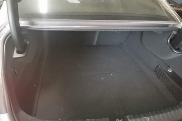 Used Xiaomi Auto SU7 2024 Four-Wheel Drive Ultra-Long Range Advanced Intelligent Driving Max Edition Trunk