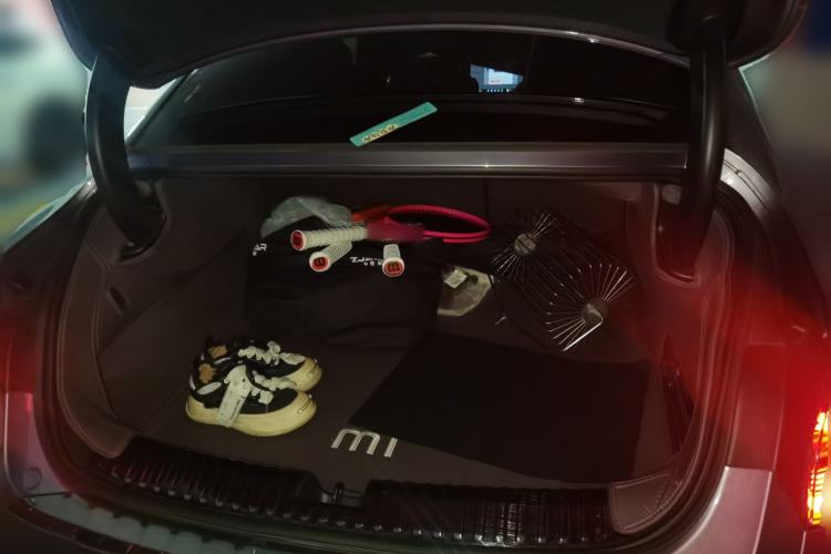 Used Xiaomi Auto SU7 2024 Rear-Drive Ultra-Long Range Advanced Pro-Level Intelligent Driving Version Trunk
