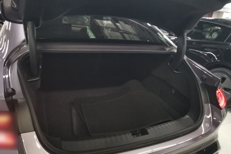 Used Xiaomi Auto SU7 2024 Four-Wheel Drive Ultra-Long Range Advanced Intelligent Driving Max Edition Trunk