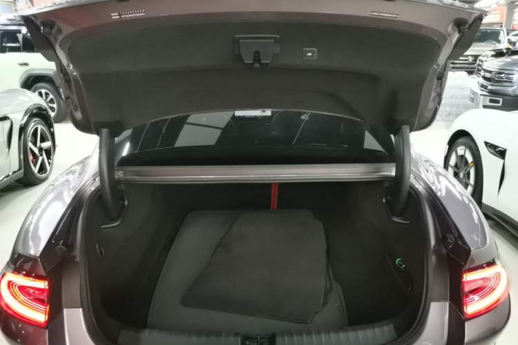 Used Xiaomi Auto SU7 2024 Rear-Drive Long-Range Intelligent Driving Version Trunk
