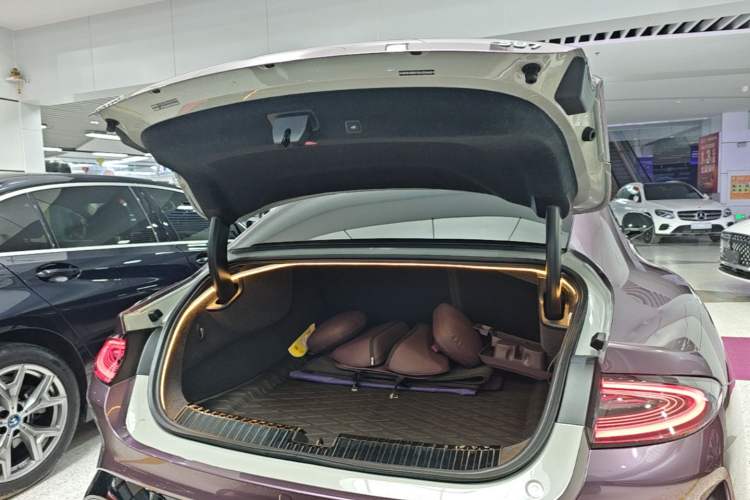 Used Xiaomi Auto SU7 2024 Rear-Drive Long-Range Intelligent Driving Version Trunk