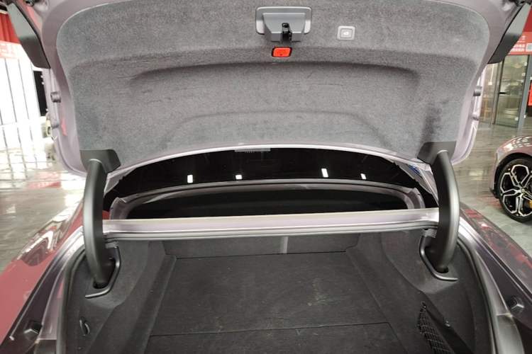 Used Xiaomi Auto SU7 2024 Rear-Drive Long-Range Intelligent Driving Version Trunk