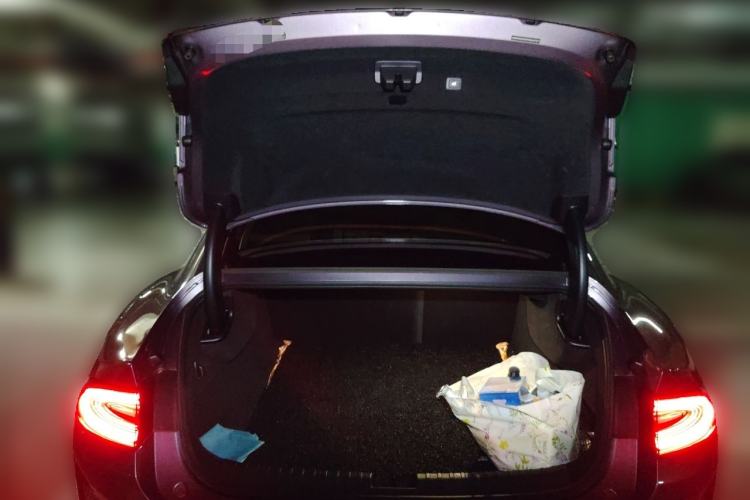 Used Xiaomi Auto SU7 2024 Four-Wheel Drive Ultra-Long Range Advanced Intelligent Driving Max Edition Trunk