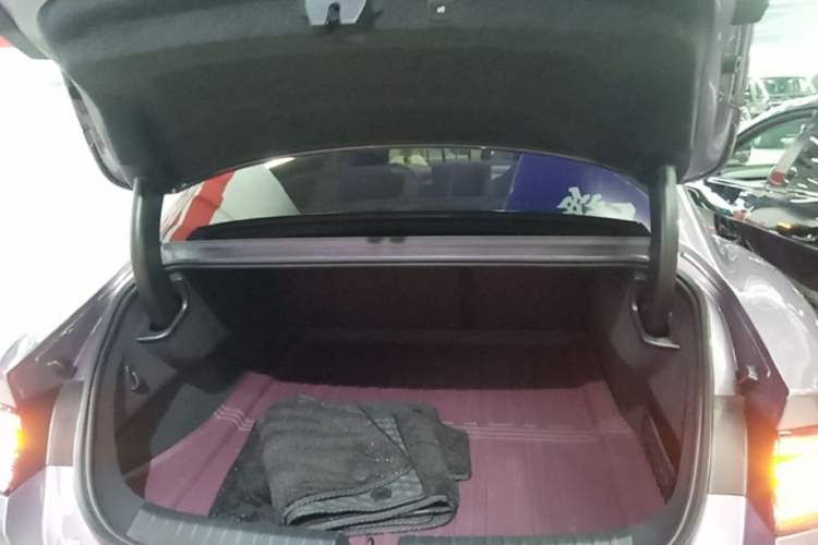 Used Xiaomi Auto SU7 2024 Rear-Drive Long-Range Intelligent Driving Version Trunk