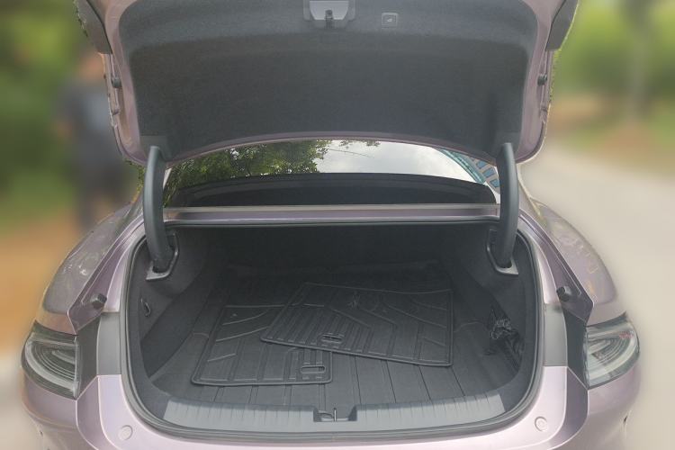 Used Xiaomi Auto SU7 2024 Rear-Drive Long-Range Intelligent Driving Version Trunk