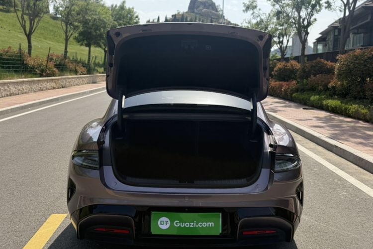 Used Xiaomi Auto SU7 2024 Rear-Drive Long-Range Intelligent Driving Version Trunk